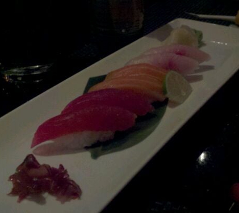 East Moon Asian Bistro & Sushi - Westminster, CO