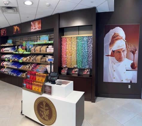 Lindt Chocolate Shop - Rosemont, IL