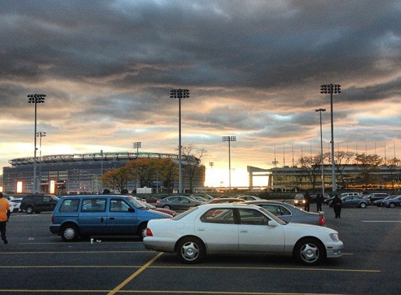 New Meadowlands Market - East Rutherford, NJ