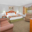 Days Inn by Wyndham Portage - Hotels