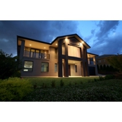 Gallery Image Number 4