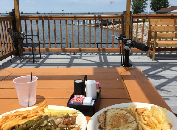 Demetri's On The Lake - Dunkirk, NY