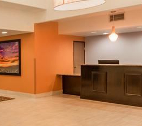 Days Inn & Suites by Wyndham Tucson/Marana - Tucson, AZ