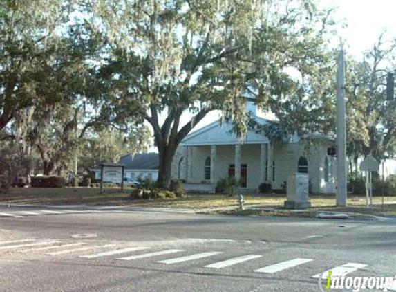 Manatee Baptist Church - Bradenton, FL