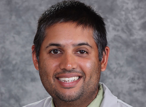 Steven T. Singh, MD, FACS - Bolingbrook, IL