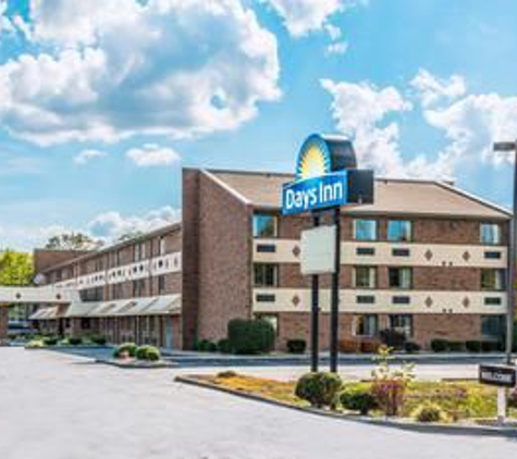 Days Inn - Louisville, KY