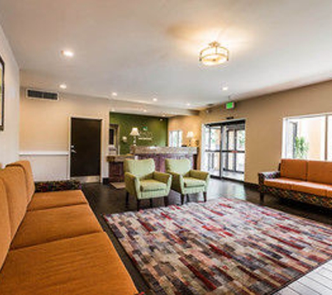 Quality Inn & Suites Birmingham - Highway 280 - Birmingham, AL