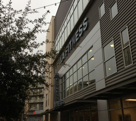 LA Fitness - Fort Worth, TX