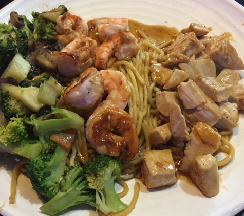 Lumix Hibachi & Sushi - Lynbrook, NY