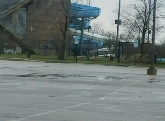 Kankakee Aquatic Center - Kankakee, IL