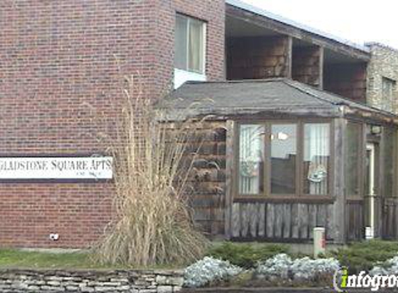 Gladstone Square Apartments - Kansas City, MO