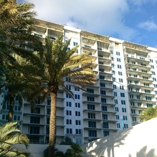 Roney Palace Condominium - Miami Beach, FL