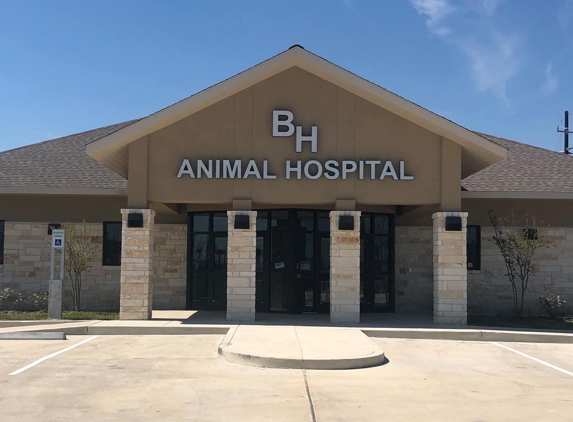 Barbers Hill Animal Hospital - Mont Belvieu, TX