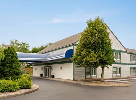 Baymont Inn & Suites - North Dartmouth, MA