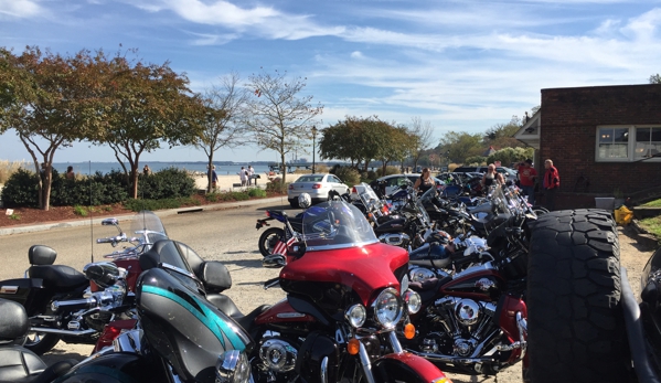 Yorktown Pub - Yorktown, VA. Outside the Yorktown Pub