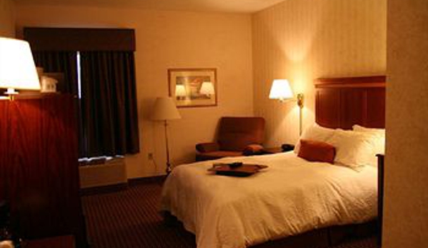 Hampton Inn & Suites Springdale - Springdale, AR