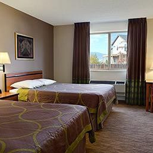 Super 8 by Wyndham Colorado Springs Airport - Colorado Springs, CO