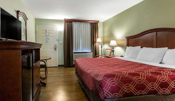 Econo Lodge - Branson, MO