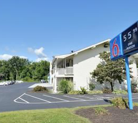 Motel 6 - Brattleboro, VT