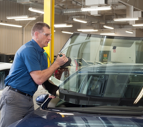 Gerber Collision & Glass - Newhall, CA