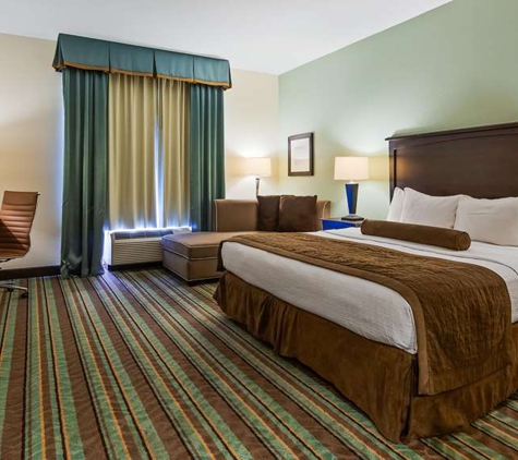 Best Western Plus Chain of Lakes Inn & Suites - Leesburg, FL