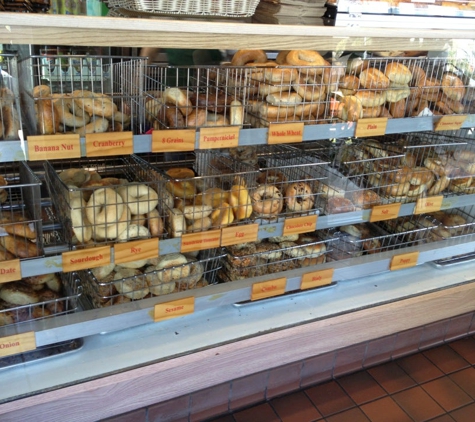 Busy Bee's Bagel & Bakery - La Jolla, CA