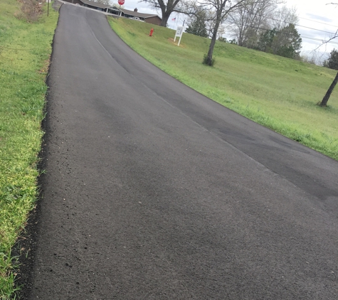 B & B Paving & Sealcoating - Aberdeen, MS