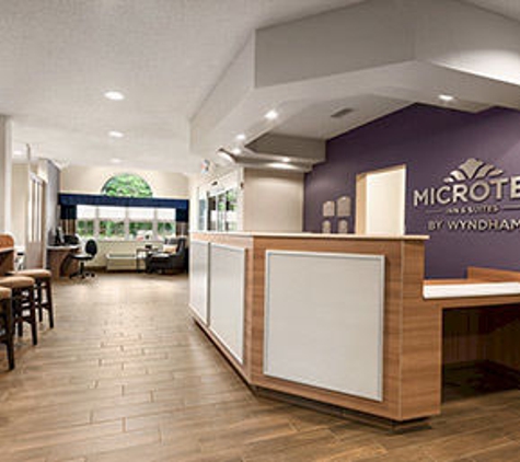 Microtel Inn & Suites by Wyndham Lynchburg - Lynchburg, VA