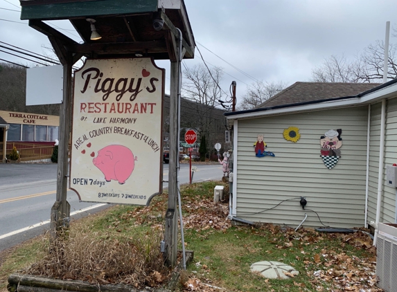 Piggy's Restaurant - Lake Harmony, PA