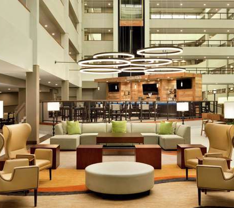 Embassy Suites by Hilton Milwaukee Brookfield - Brookfield, WI