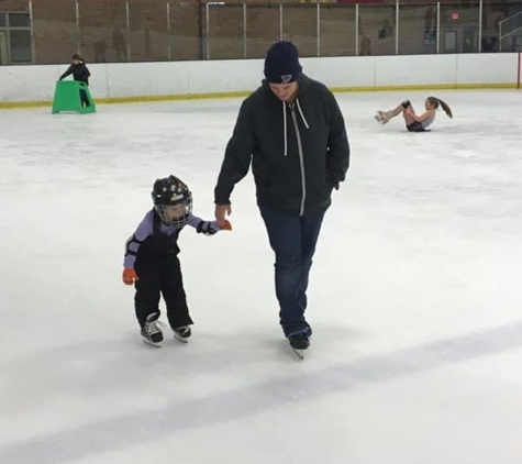 Ice Box Skating Rink - South Bend, IN. GR8 SK8 at Ice Box Skating Rink South Bend IN