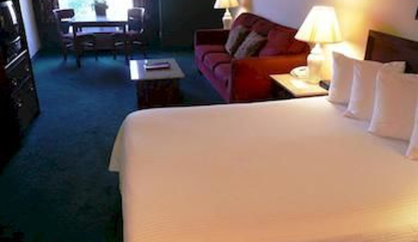The Ashley Inn & Suites - Lincoln City, OR