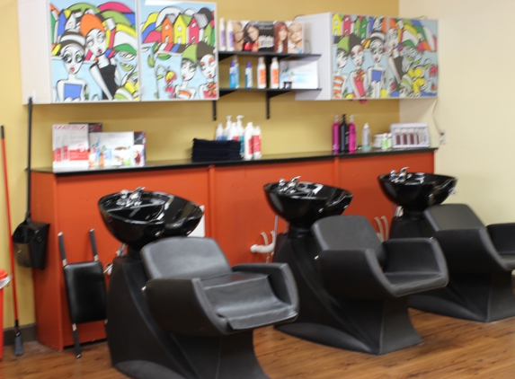 Straight Edge Barber Shop & Salon - Sarasota, FL