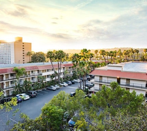 Days Hotel San Diego Hotel Circle near SeaWorld - San Diego, CA