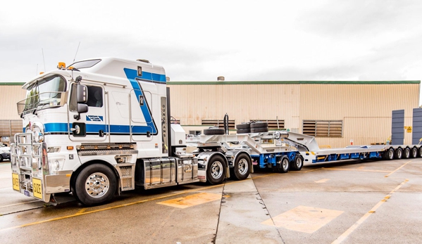Dunstan's Low Loader Haulage - Luscombe, QLD