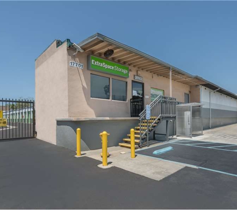 Extra Space Storage - Bellflower, CA