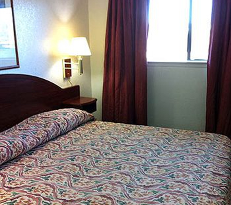 Oaktree Inn & Suites - Oklahoma City, OK