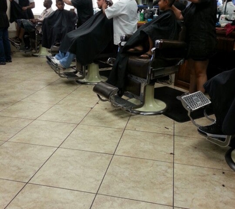 Patron's Barber Shop - Van Nuys, CA