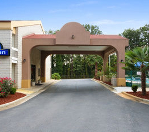 Days Inn by Wyndham Raleigh Midtown - Raleigh, NC