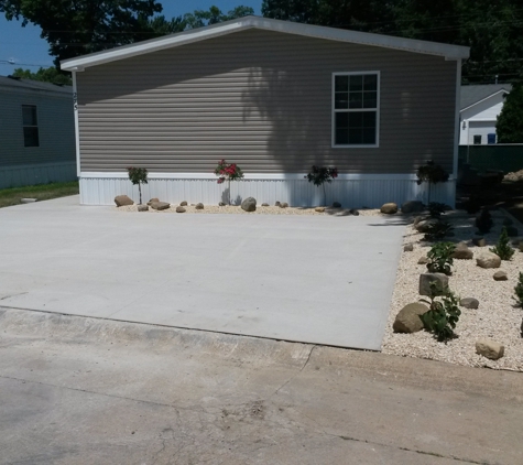 Pine Ridge Mobile Home Park - North Ridgeville, OH