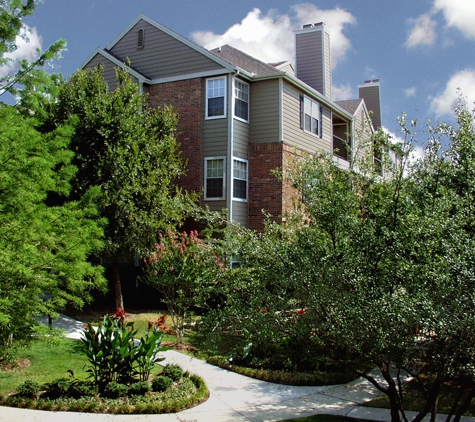 MacArthur Ridge Apartments - Irving, TX