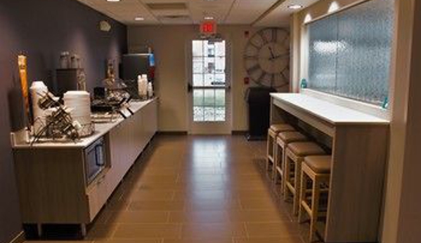 Microtel Inn & Suites by Wyndham Rochester South Mayo Clinic - Rochester, MN