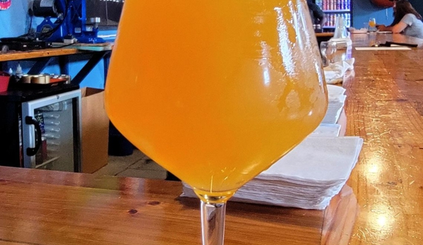 Blue Earl Brewing Company - Smyrna, DE