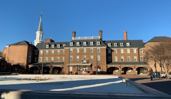 Alexandria City Hall & Market Square - Alexandria, VA