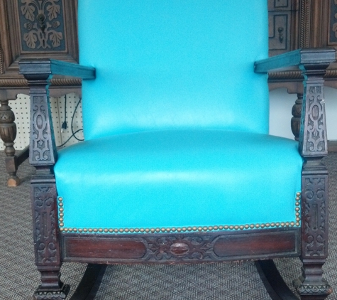 Schultz Upholstering - Willoughby, OH