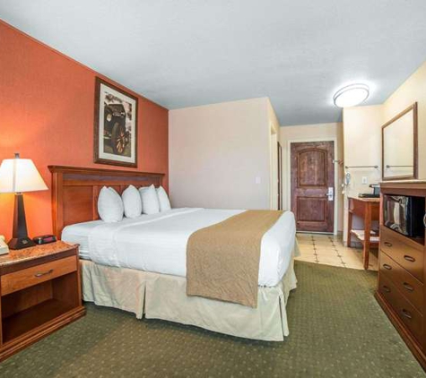 Quality Inn Winnemucca - Model T Casino - Winnemucca, NV