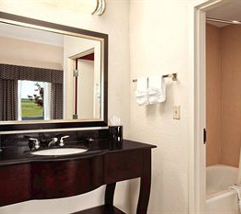 Hampton Inn & Suites Millington - Millington, TN