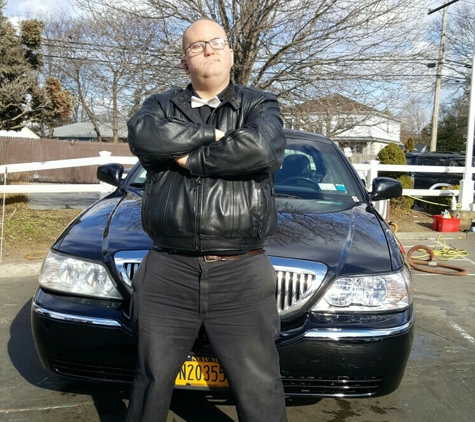 Aaron Limousines Ltd - Wantagh, NY. Long Island Transportation Service