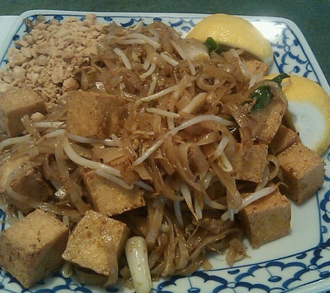 Ruam Mit Thai - Saint Paul, MN