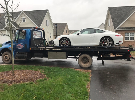 B's Towing & Recovery - Ludlow, MA